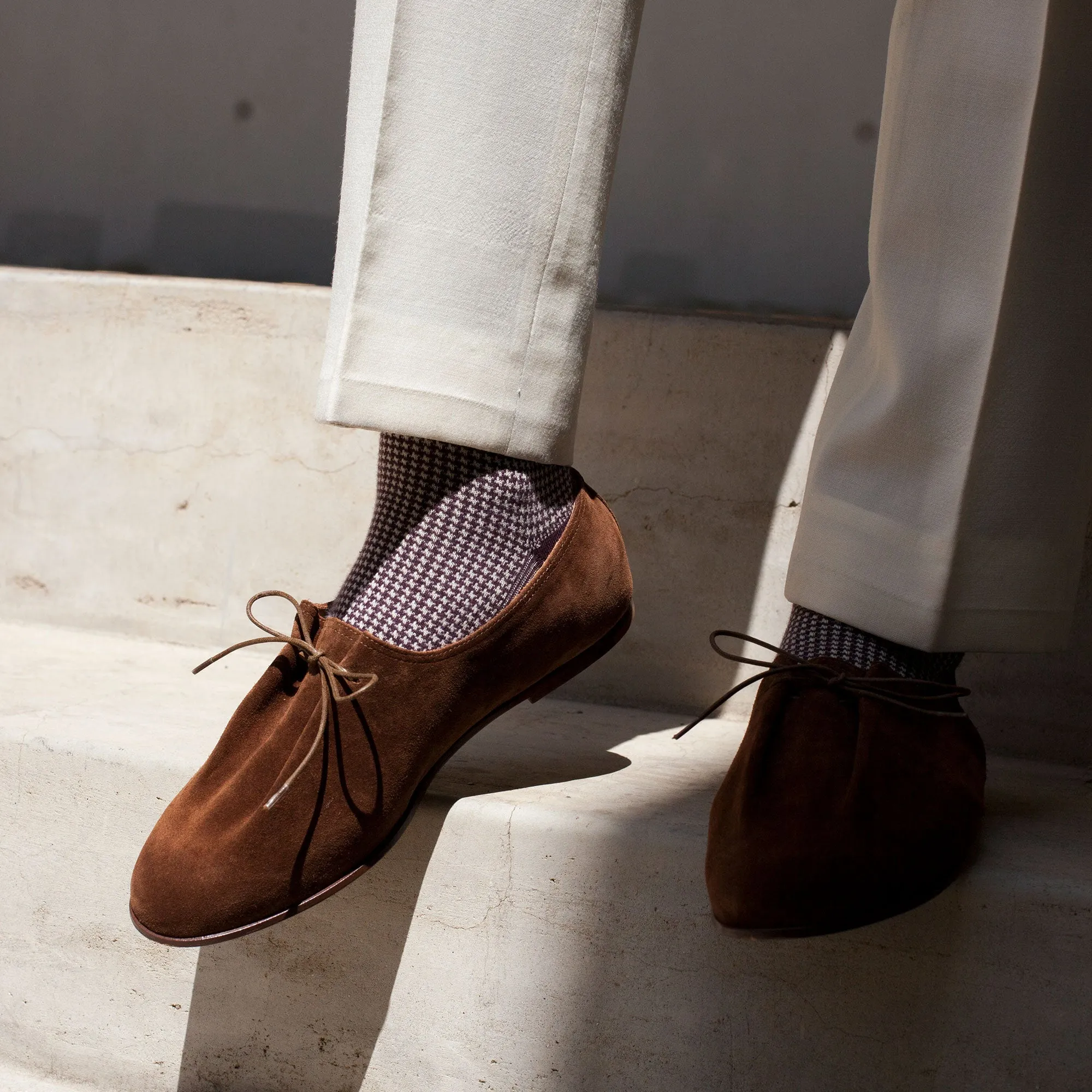 Men's Houndstooth Socks - Brown & White