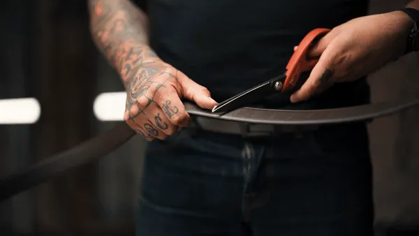 RODEO BUCKLE | COFFEE BUFFALO LEATHER GUN BELT
