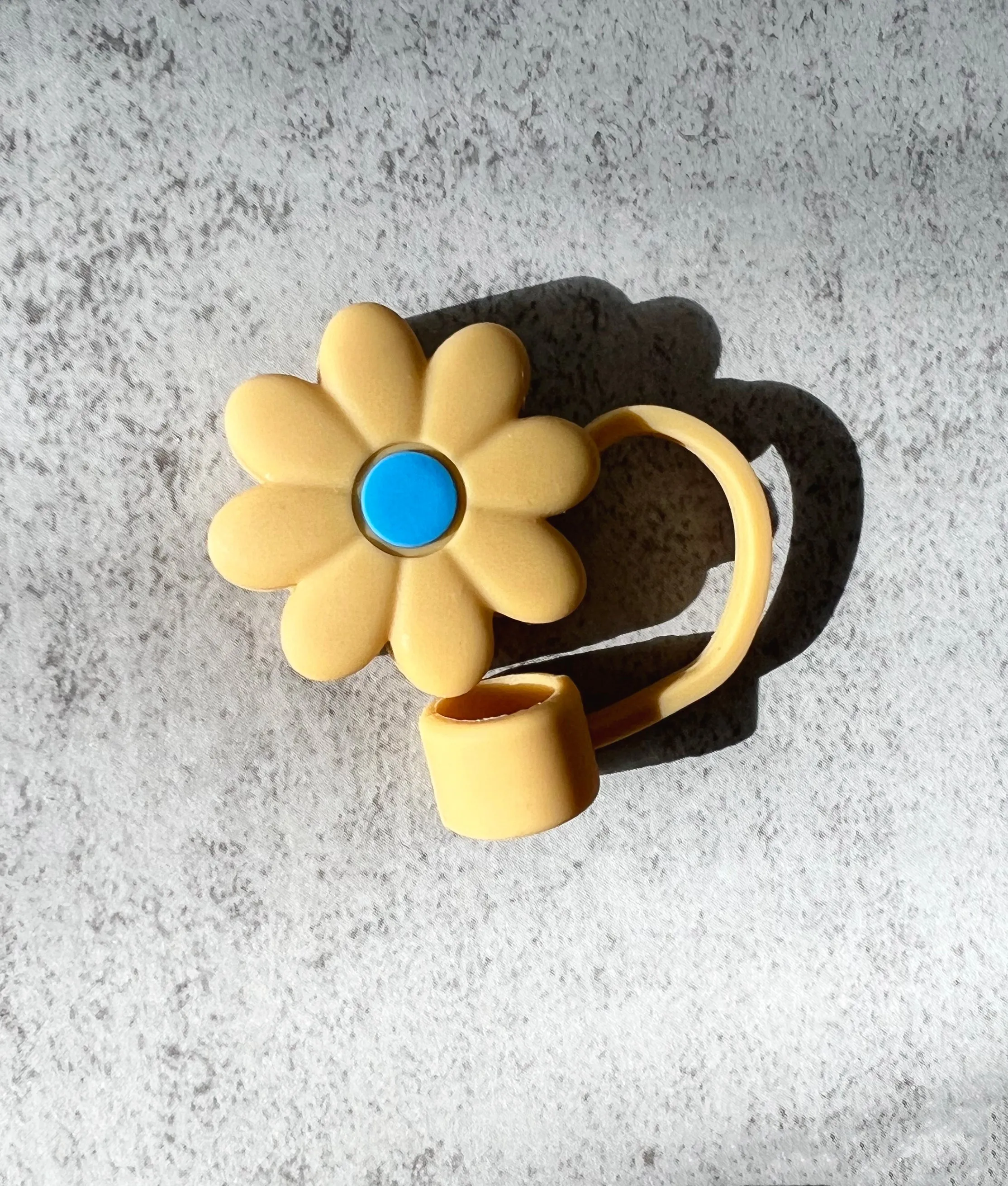 Straw Cover Flower